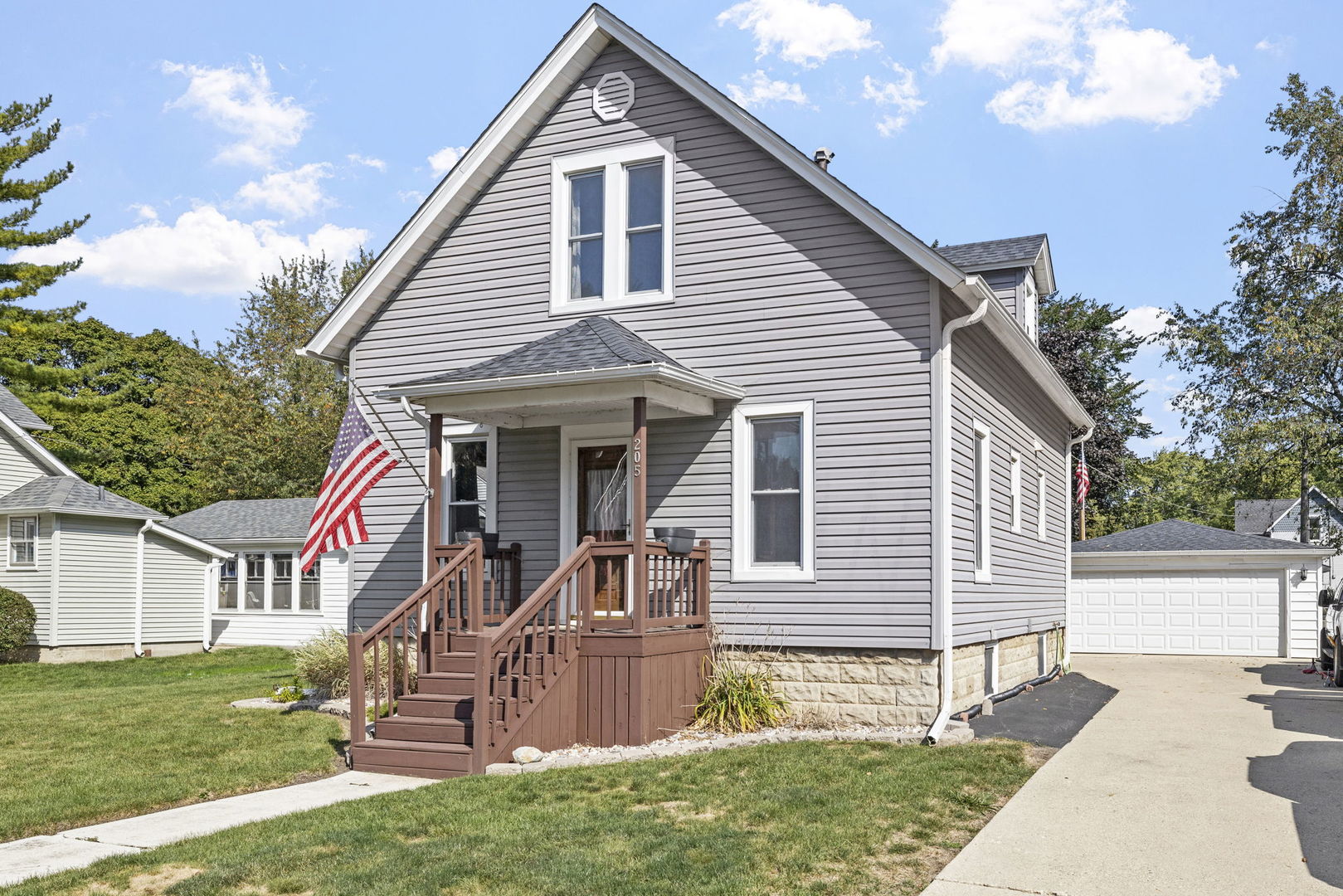205 E South Street, Peotone, IL 60468