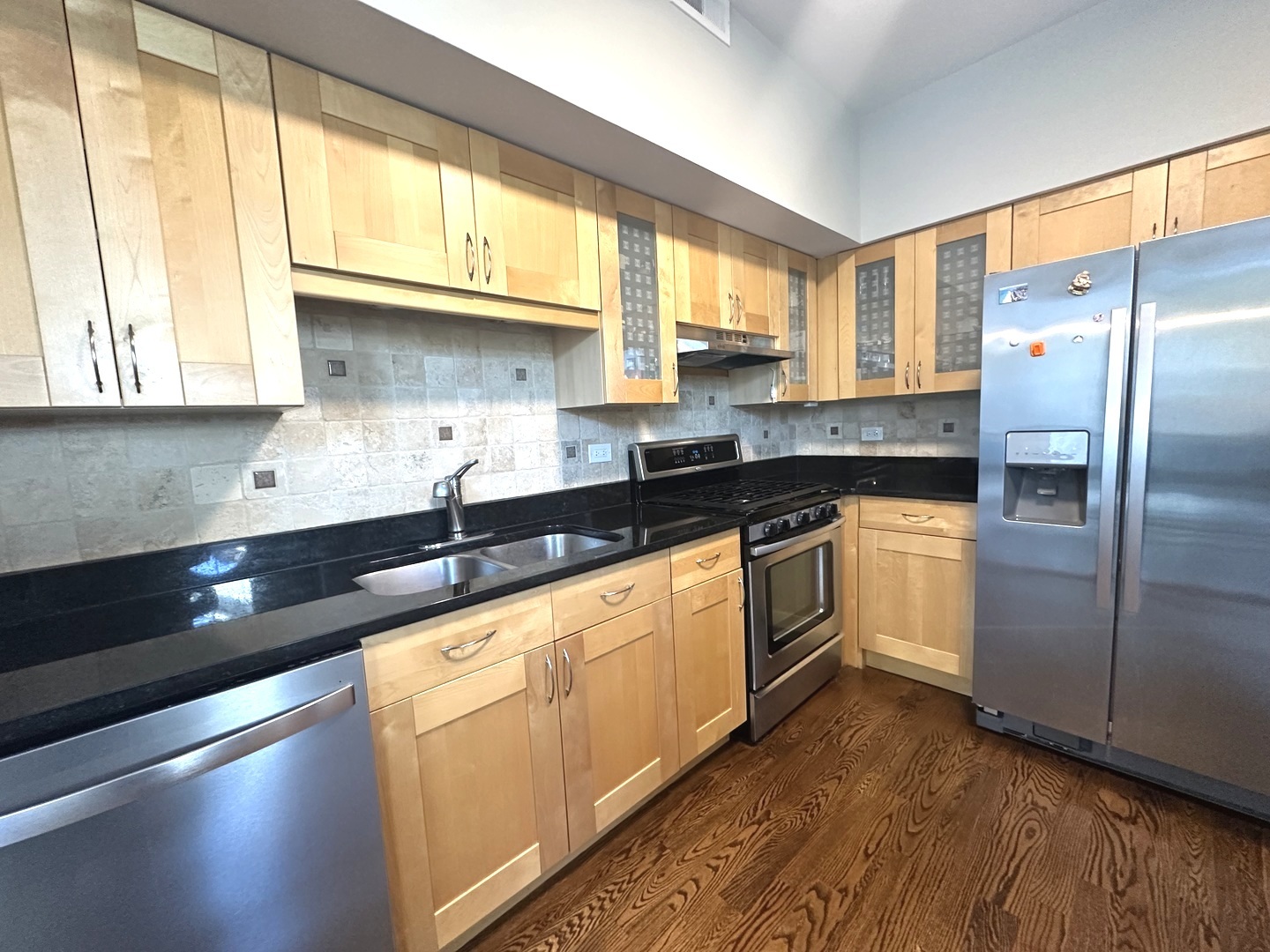 7829 DARIEN LAKE Drive #7829, Darien, IL 60561