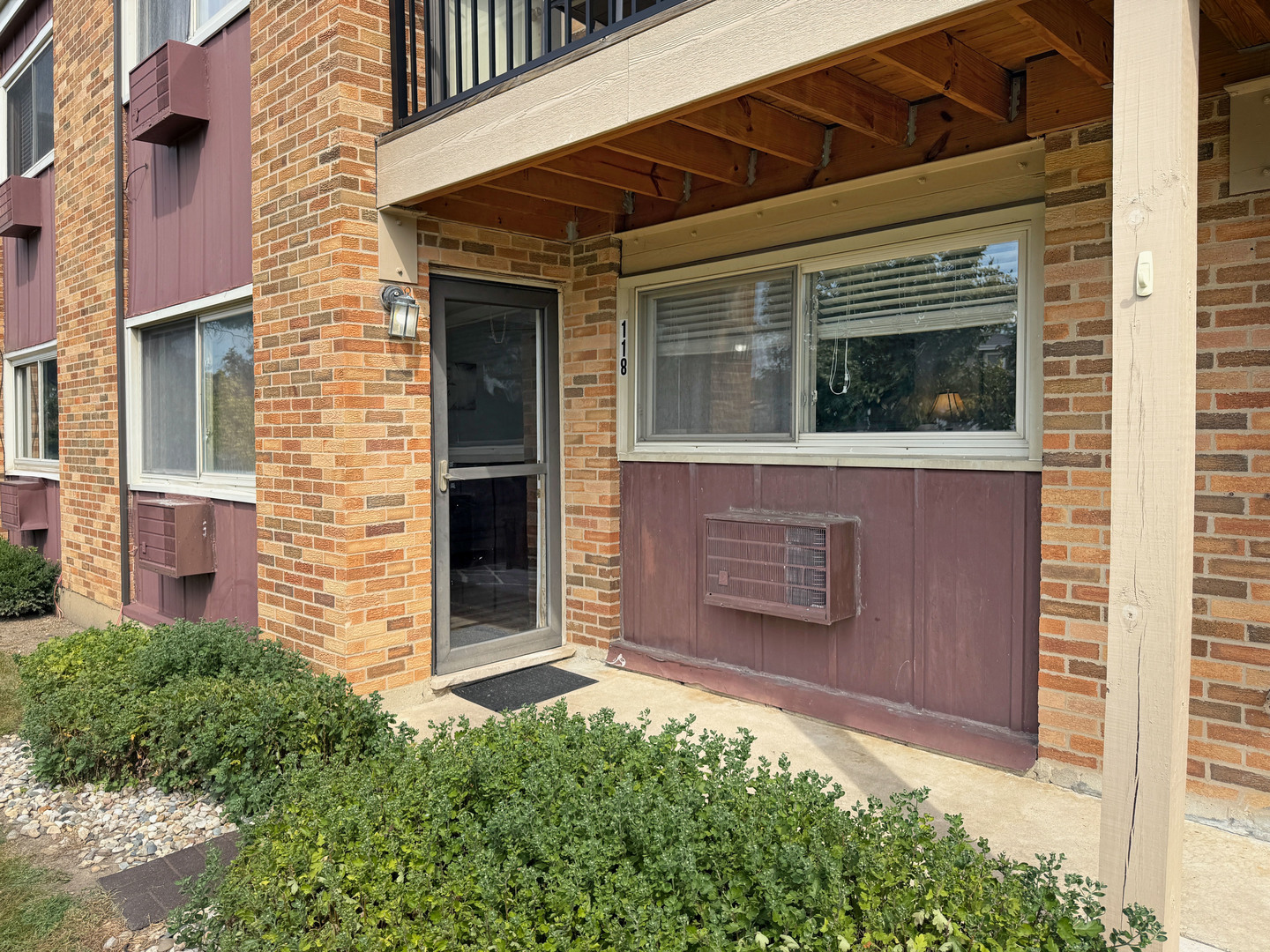 1313 S Rebecca Road #118, Lombard, IL 60148