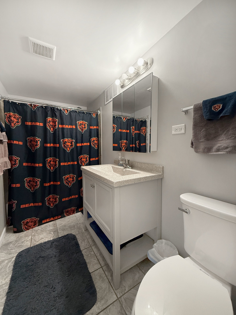 1313 S Rebecca Road #118, Lombard, IL 60148