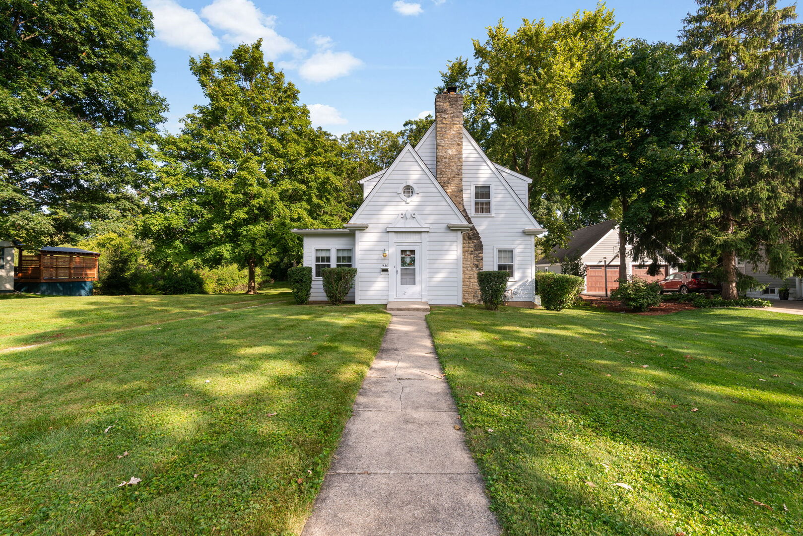 1436 Gilbert Avenue, Downers Grove, IL 60515