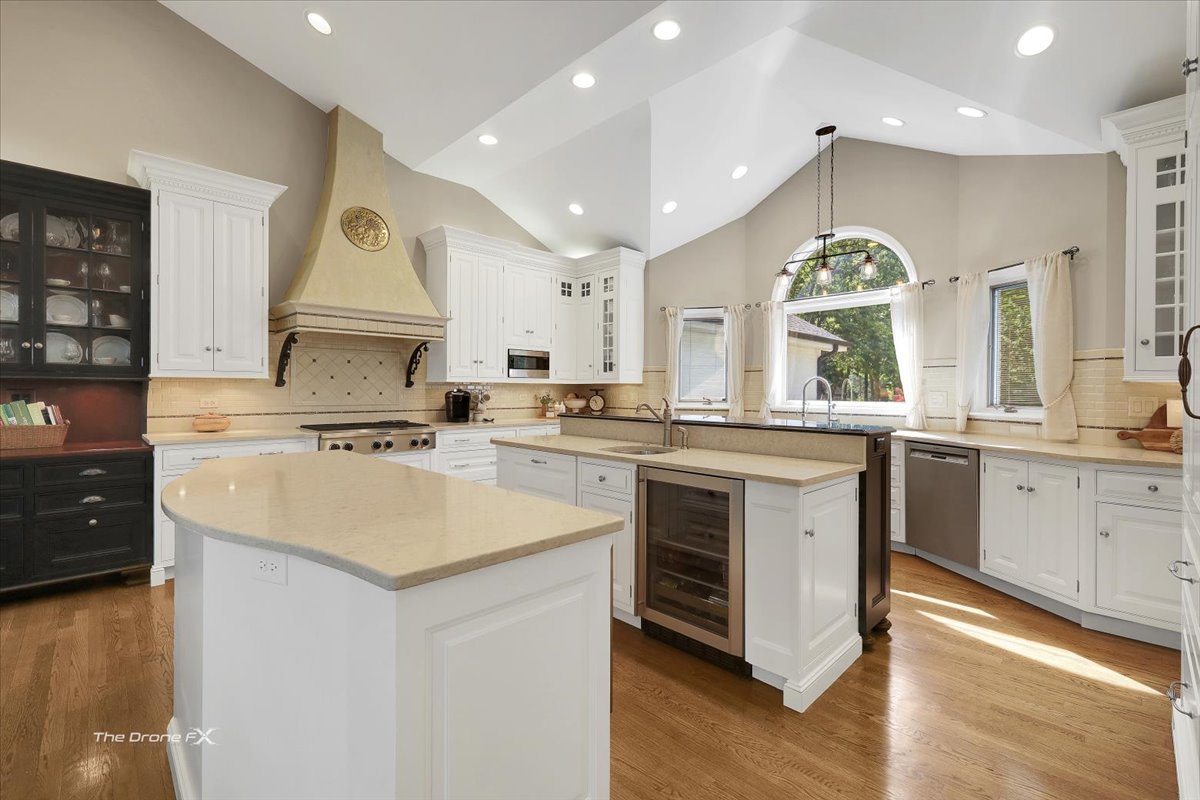 1417 Sherwood Lane, Geneva, IL 60134