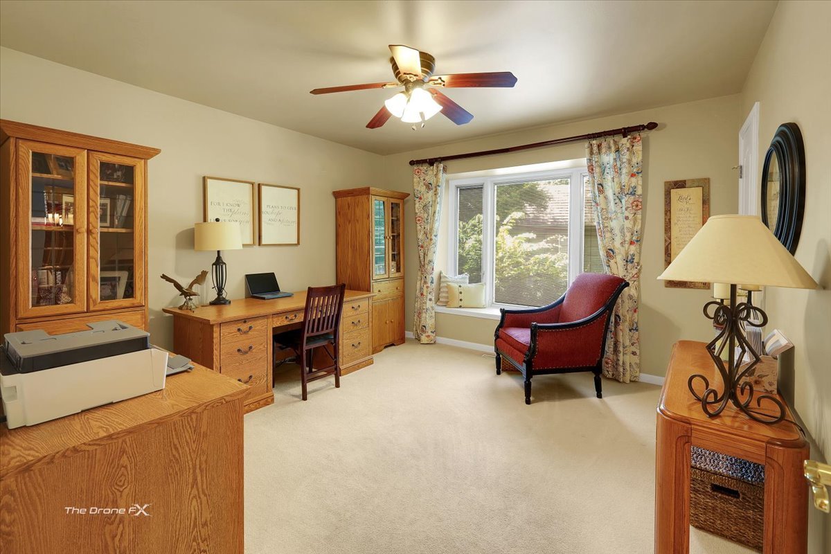 1417 Sherwood Lane, Geneva, IL 60134