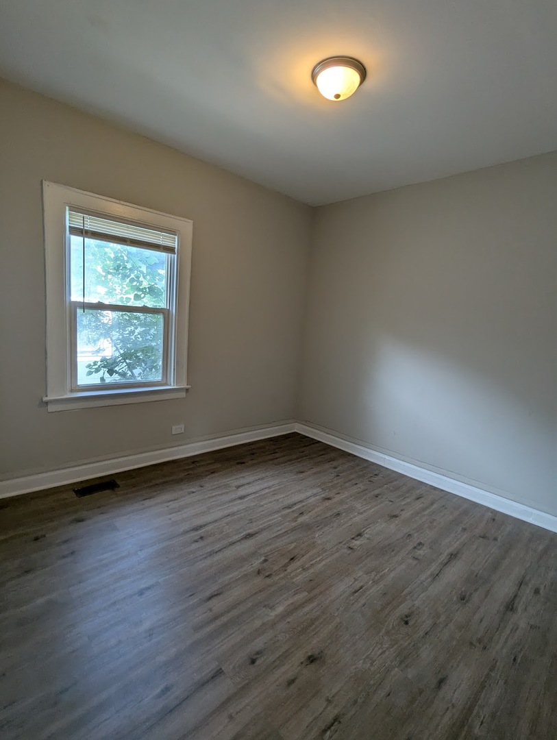 10056 S Indiana Avenue, Chicago, IL 60628