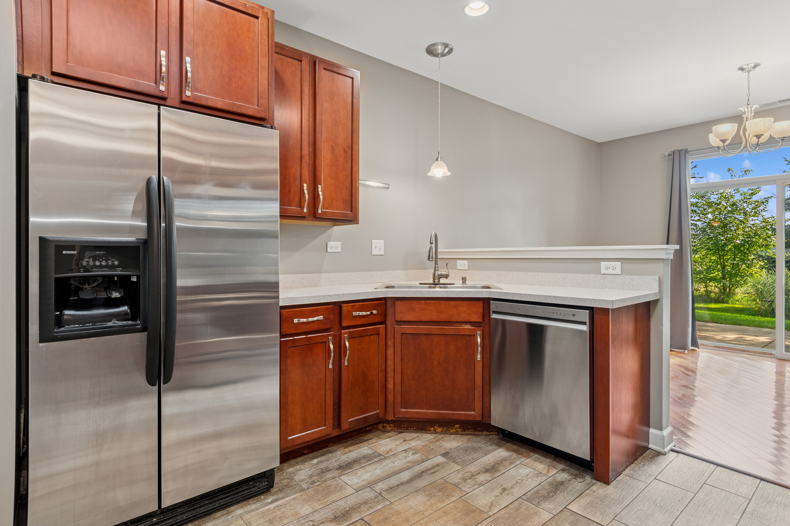 450 Majestic Lane, Oswego, IL 60543