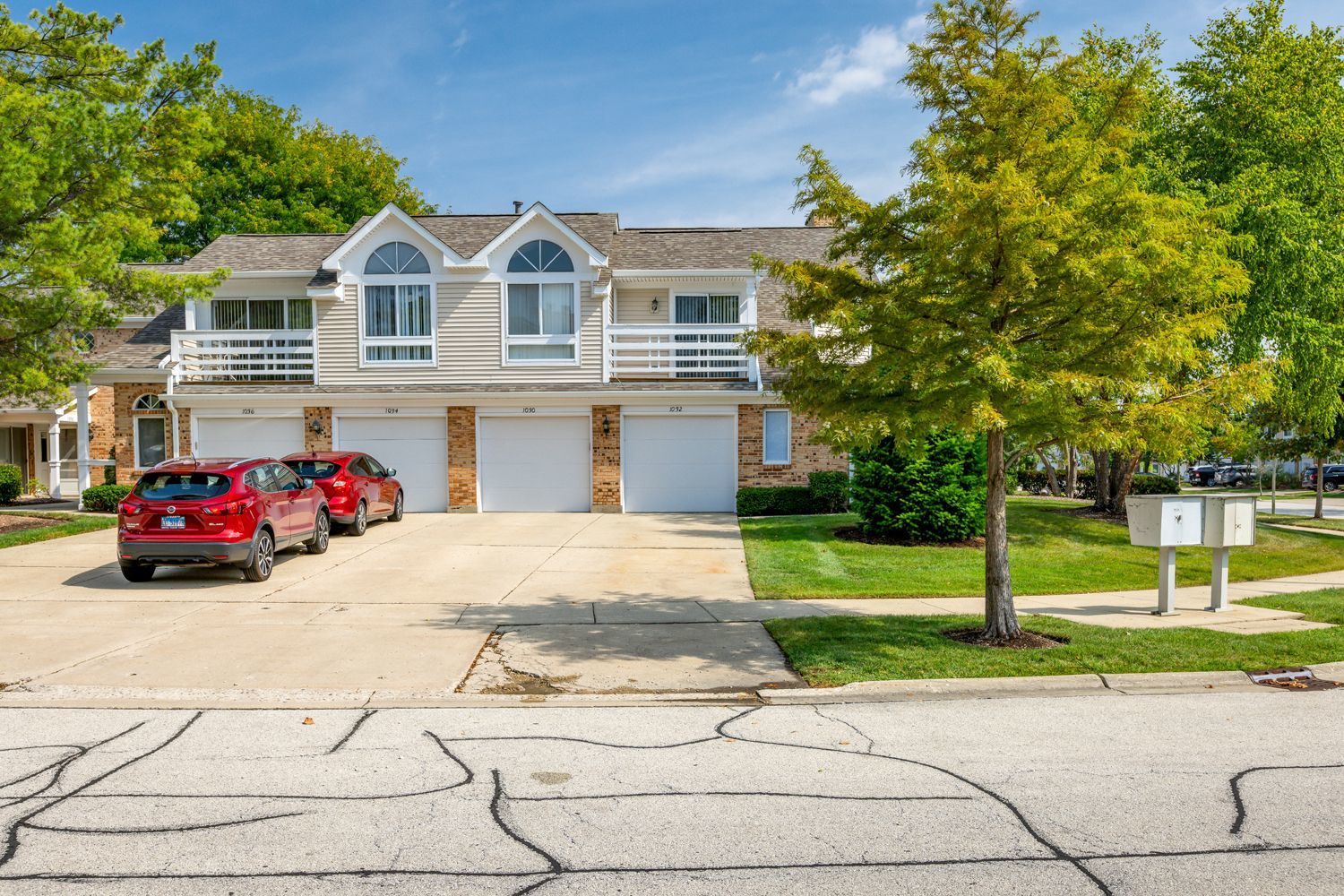 1032 Courtland Drive, Buffalo Grove, IL 60089
