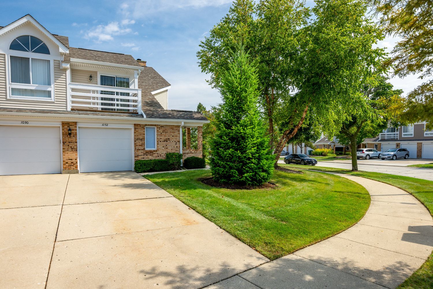1032 Courtland Drive, Buffalo Grove, IL 60089