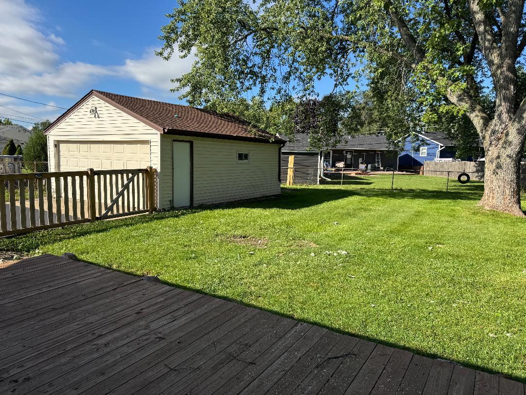 3 McCabe Drive, Streamwood, IL 60107