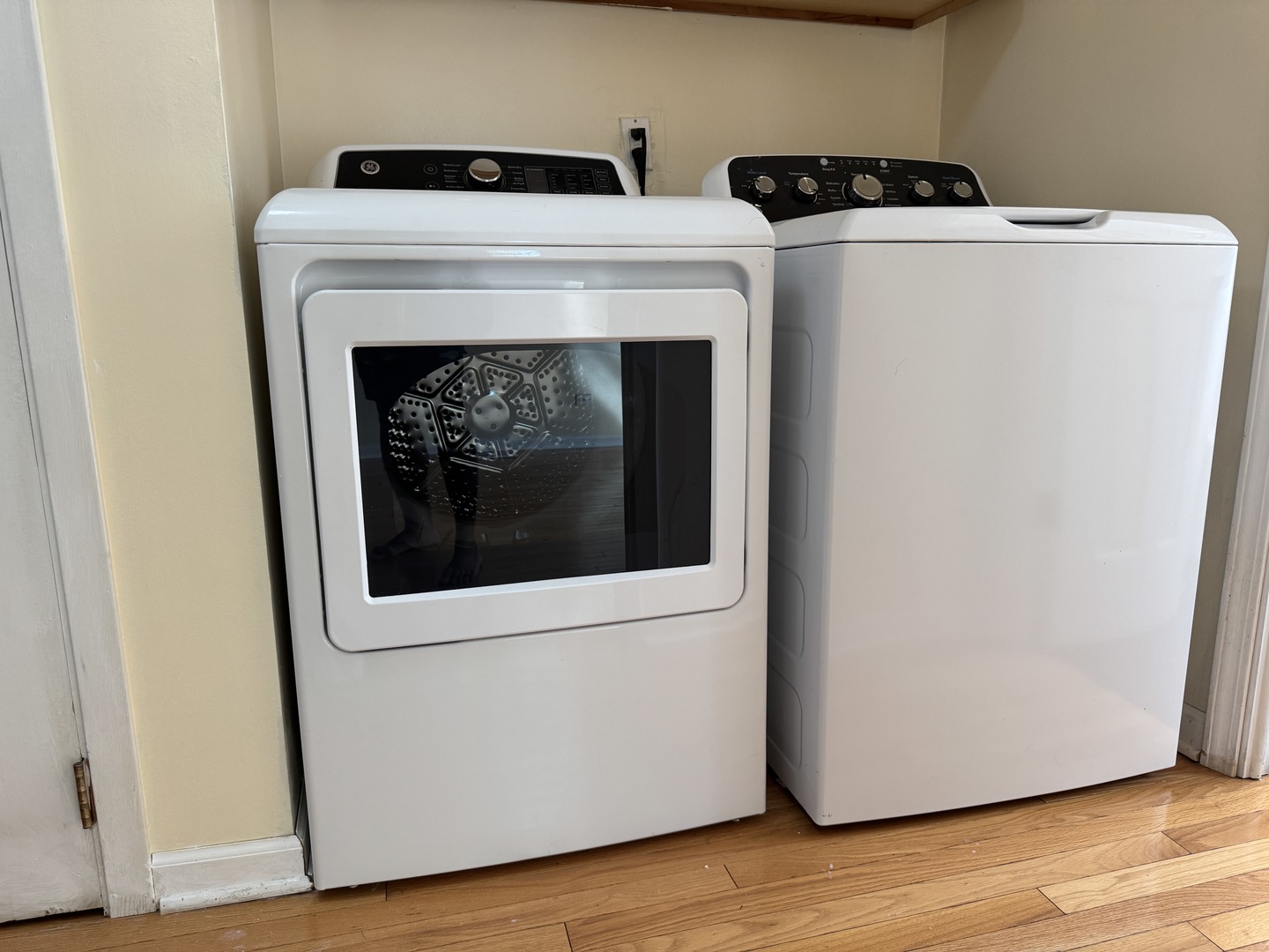 3 McCabe Drive, Streamwood, IL 60107