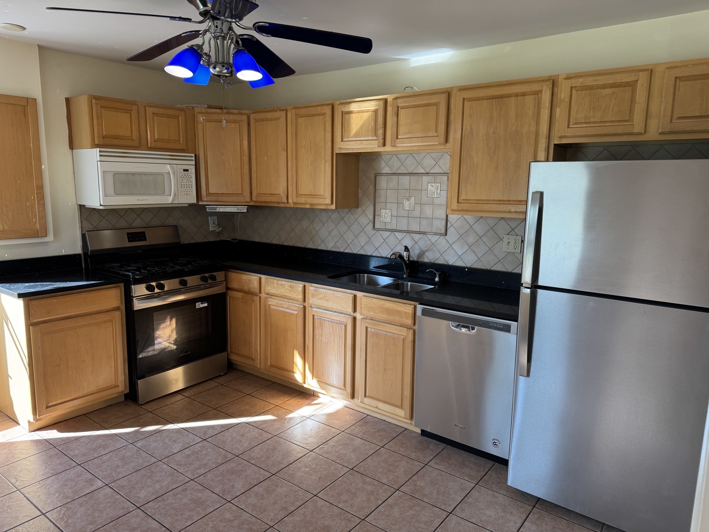 3 McCabe Drive, Streamwood, IL 60107