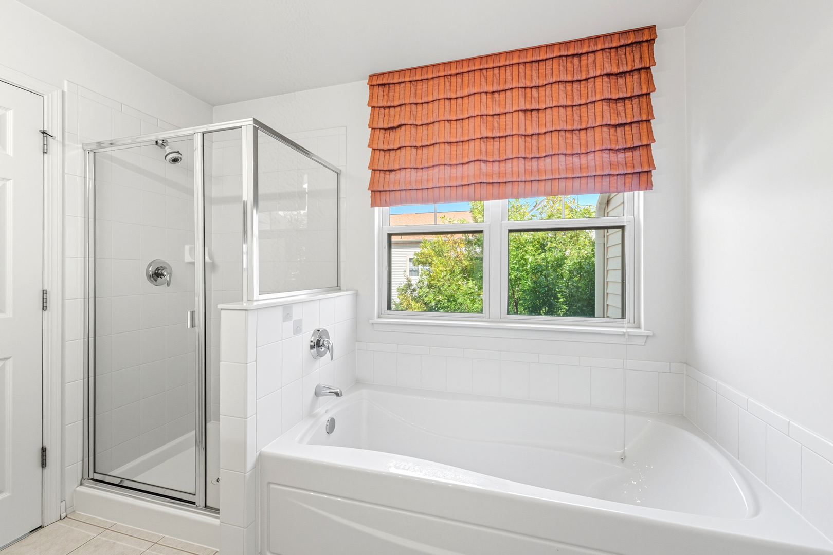 5662 Cambridge Way, Hanover Park, IL 60133