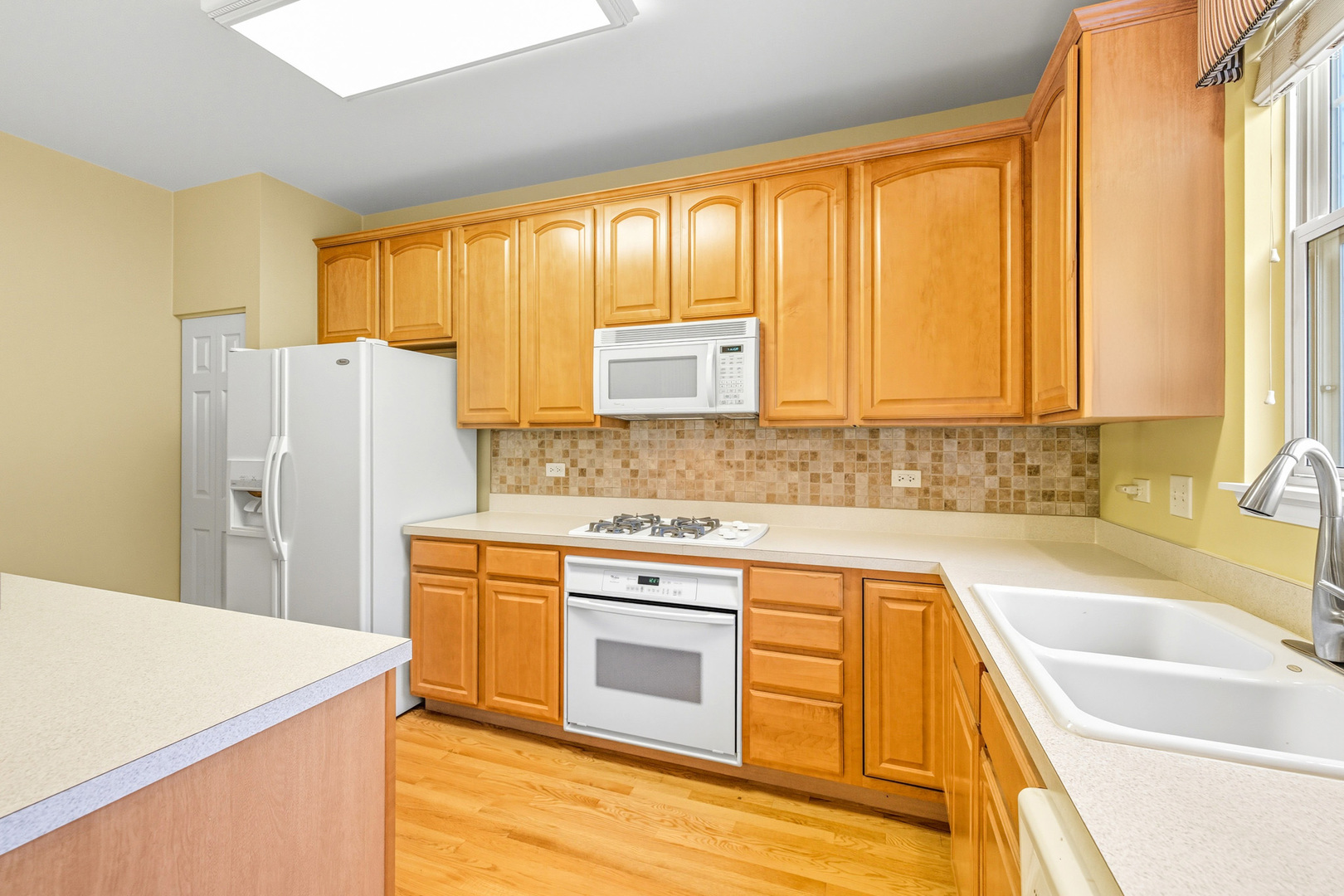 5662 Cambridge Way, Hanover Park, IL 60133