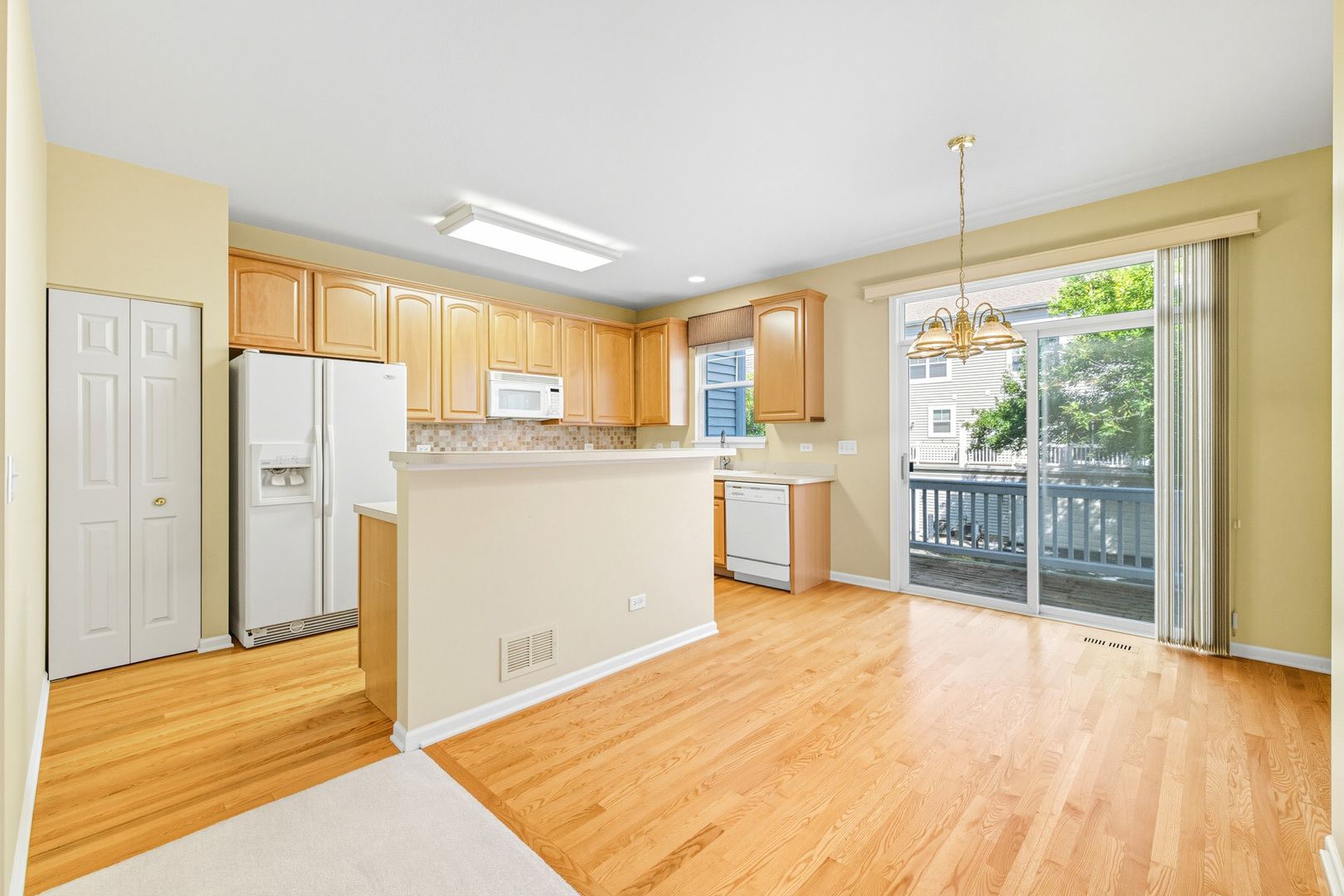 5662 Cambridge Way, Hanover Park, IL 60133