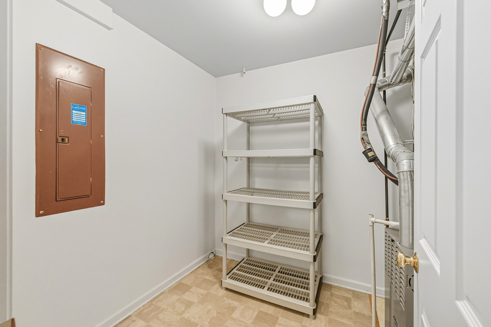 5662 Cambridge Way, Hanover Park, IL 60133