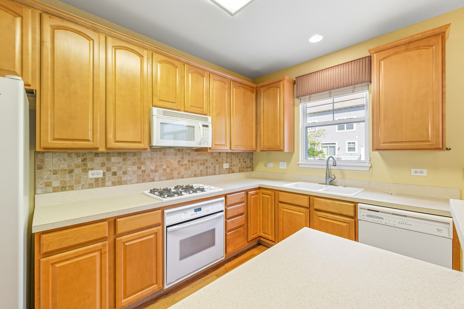 5662 Cambridge Way, Hanover Park, IL 60133