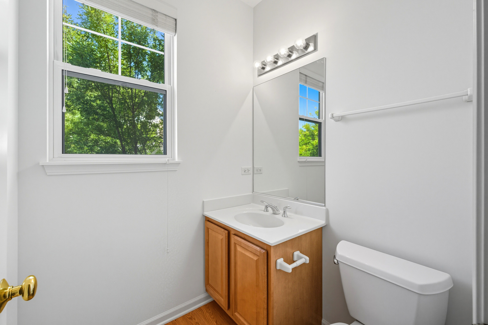 5662 Cambridge Way, Hanover Park, IL 60133