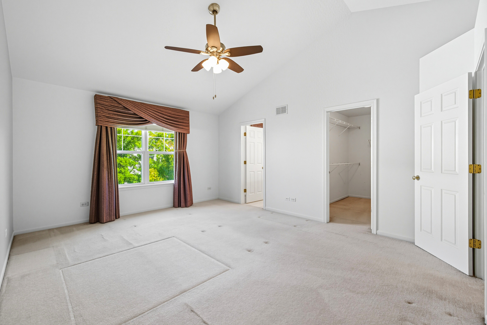 5662 Cambridge Way, Hanover Park, IL 60133