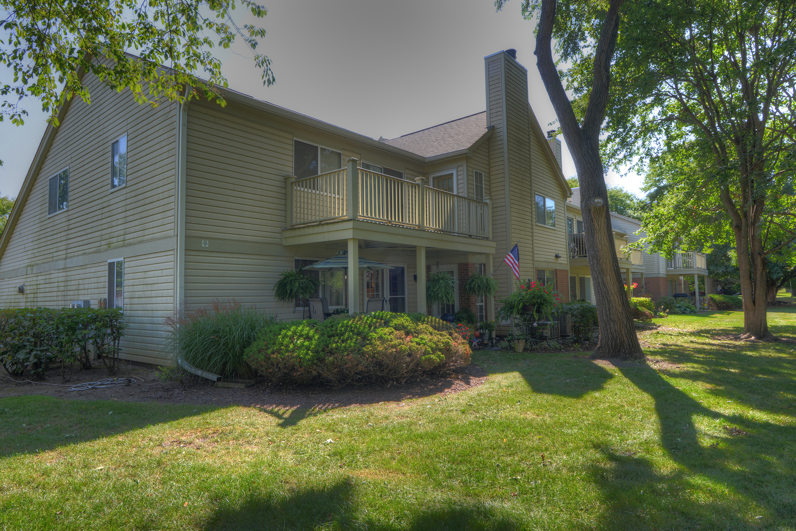 1502 Canbury Court #D1, Wheeling, IL 60090