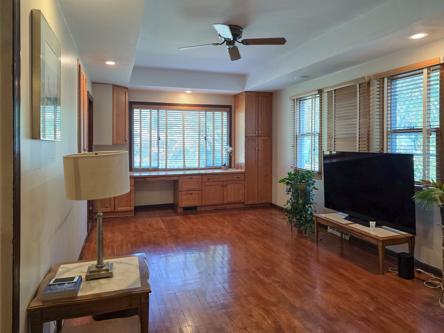 206 S Adams Street, Westmont, IL 60559