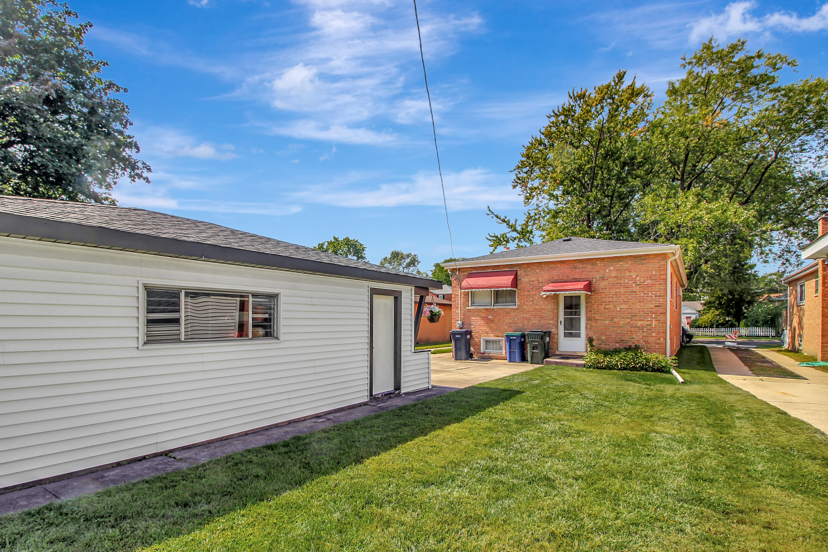 9227 S Turner Avenue, Evergreen Park, IL 60805