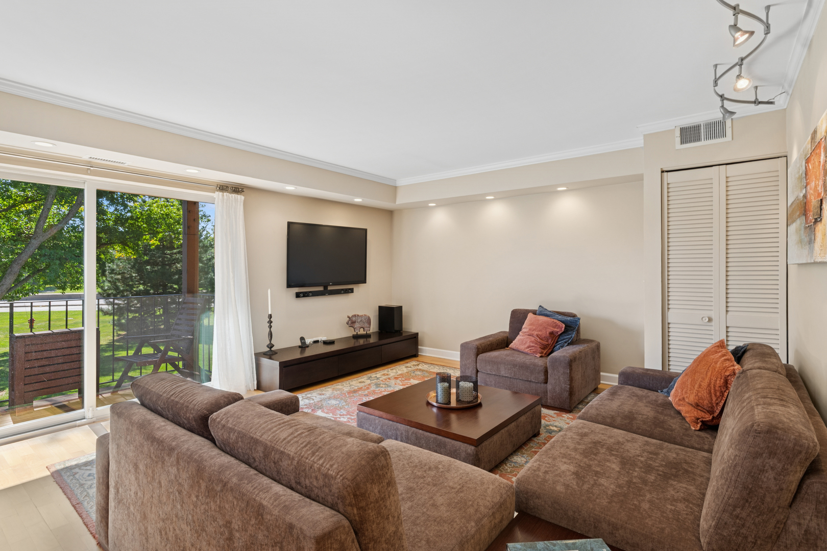 1575 Sandpebble Drive #226, Wheeling, IL 60090