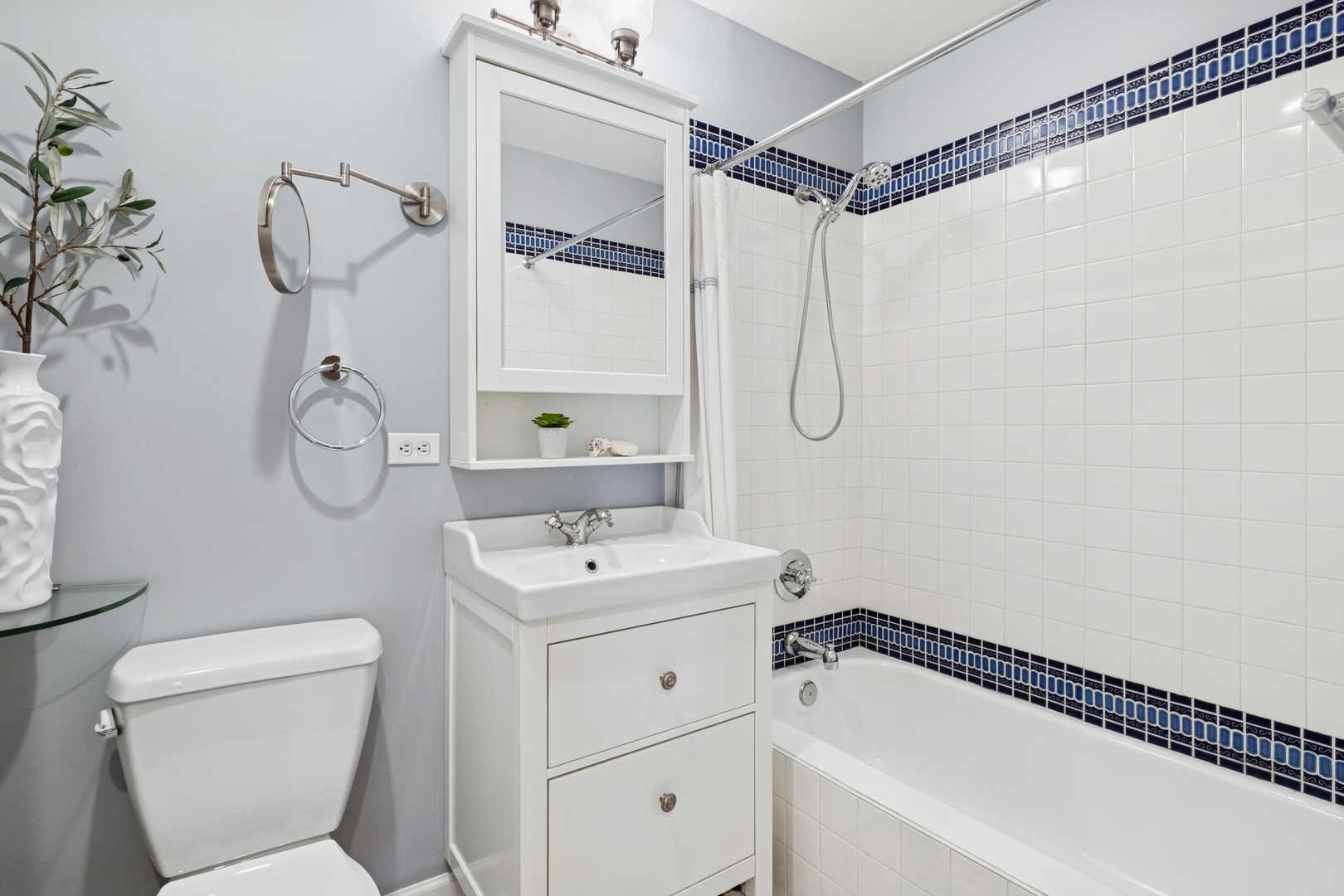 1575 Sandpebble Drive #226, Wheeling, IL 60090