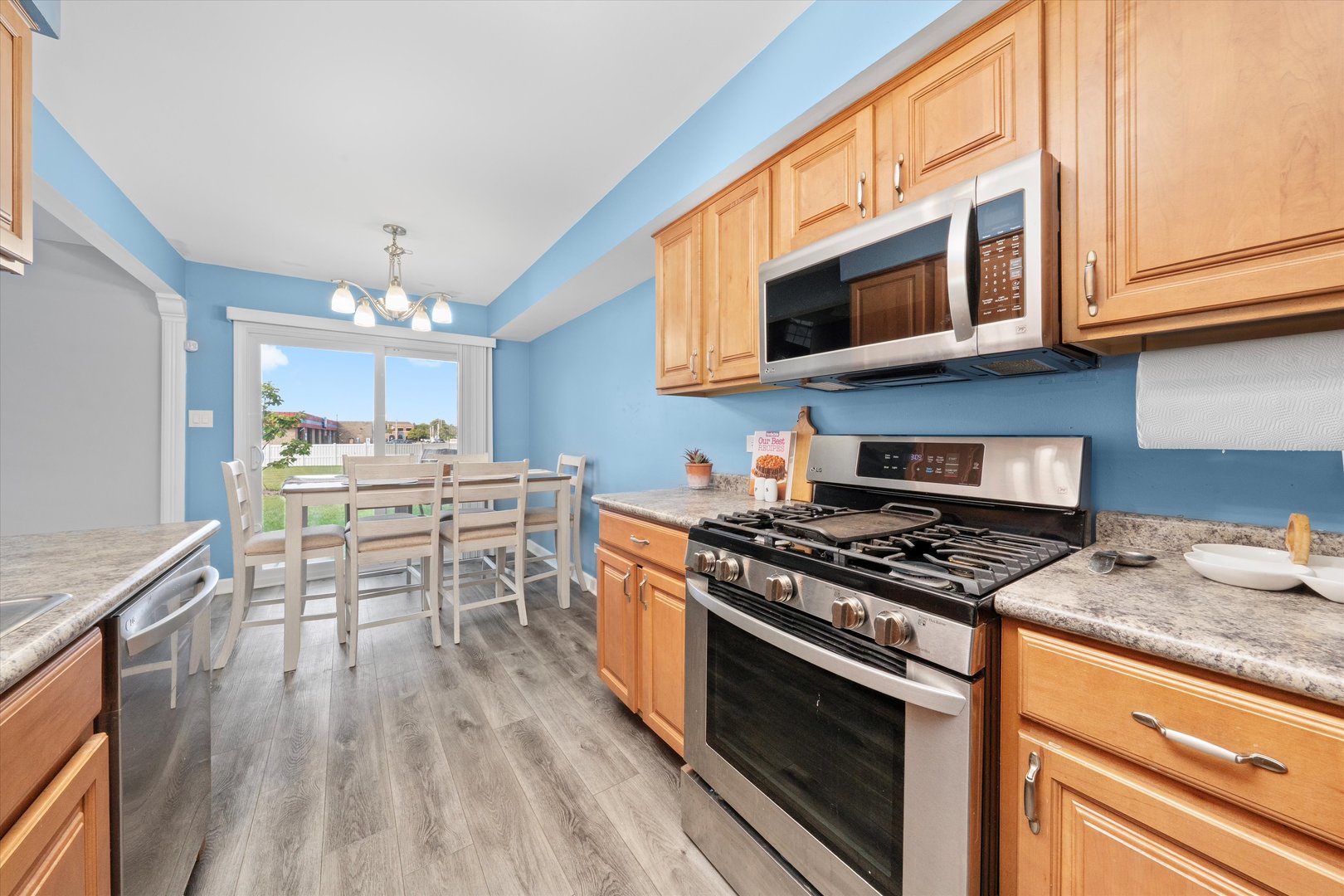 16011 84th Place, Tinley Park, IL 60487