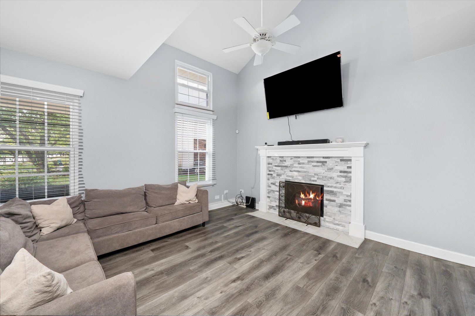 16011 84th Place, Tinley Park, IL 60487