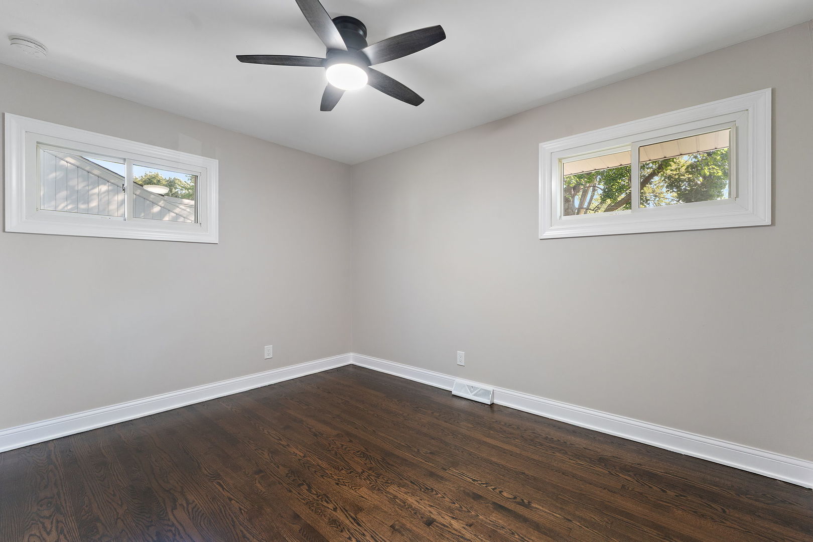 15519 Elm Street, South Holland, IL 60473