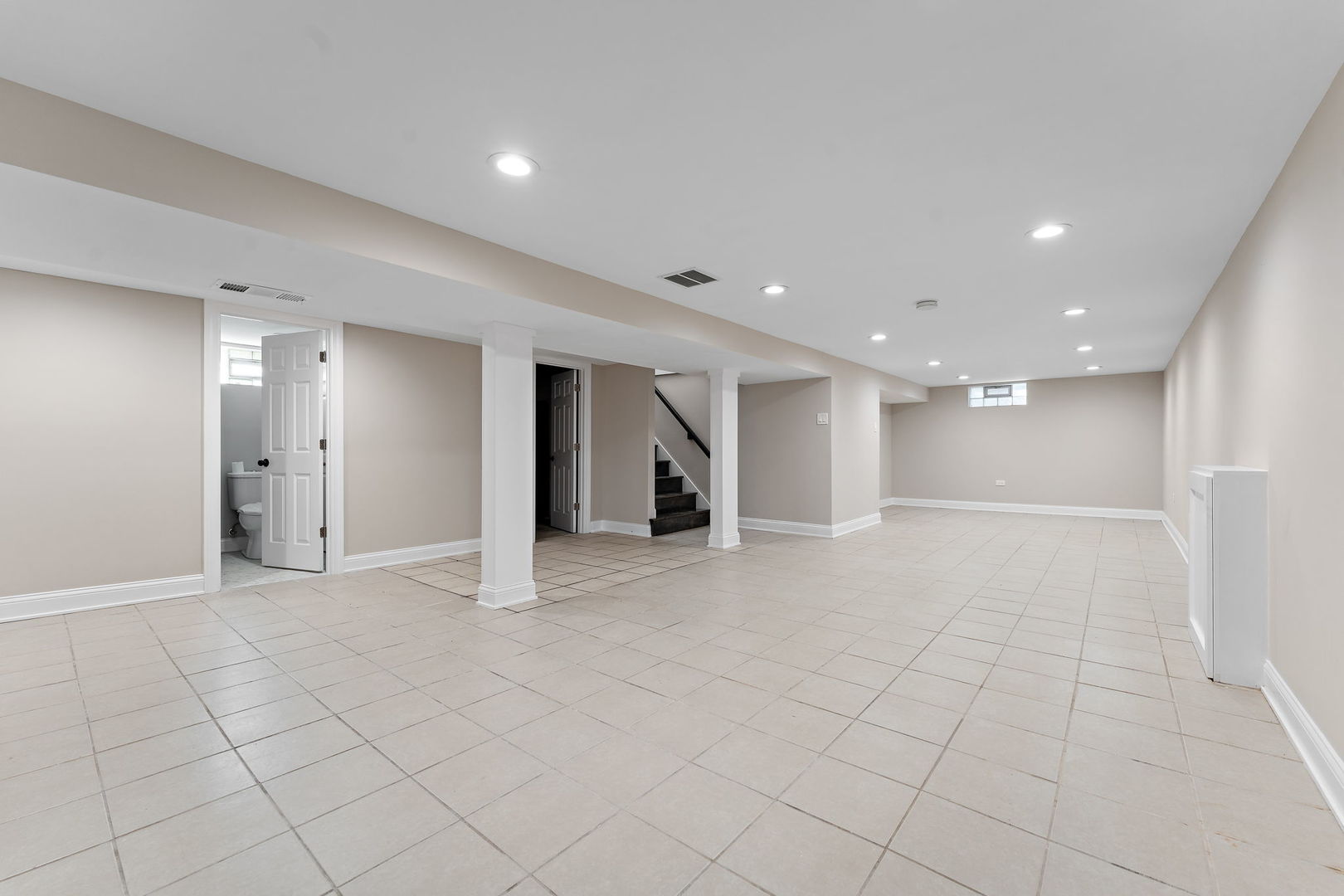 15519 Elm Street, South Holland, IL 60473