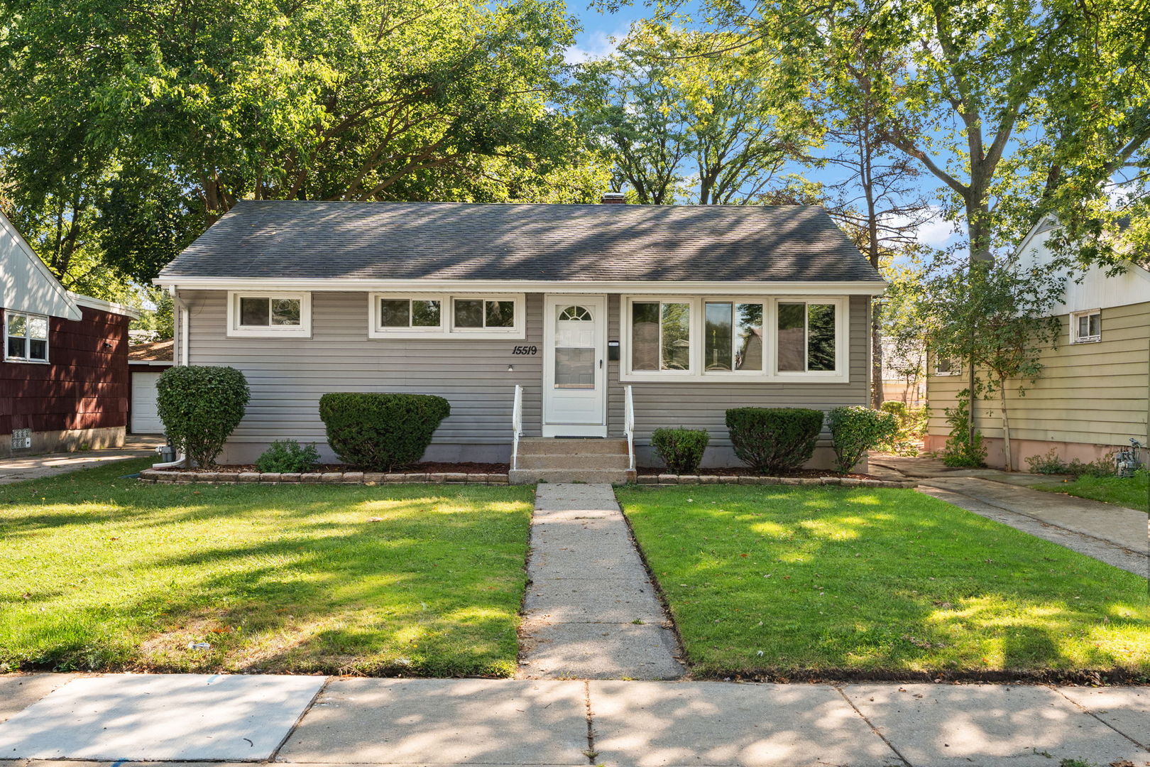 15519 Elm Street, South Holland, IL 60473