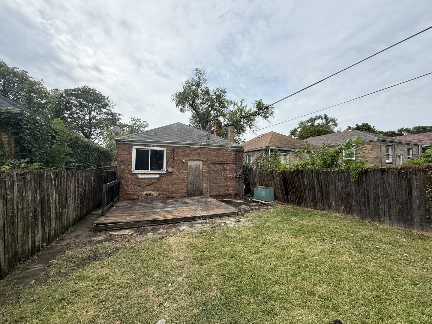 9761 S Ingleside Avenue, Chicago, IL 60628