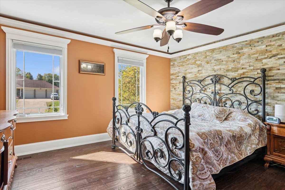 7 Iroquois Court, Oswego, IL 60543