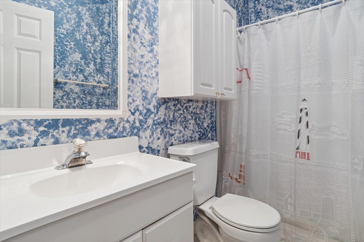 7 Iroquois Court, Oswego, IL 60543