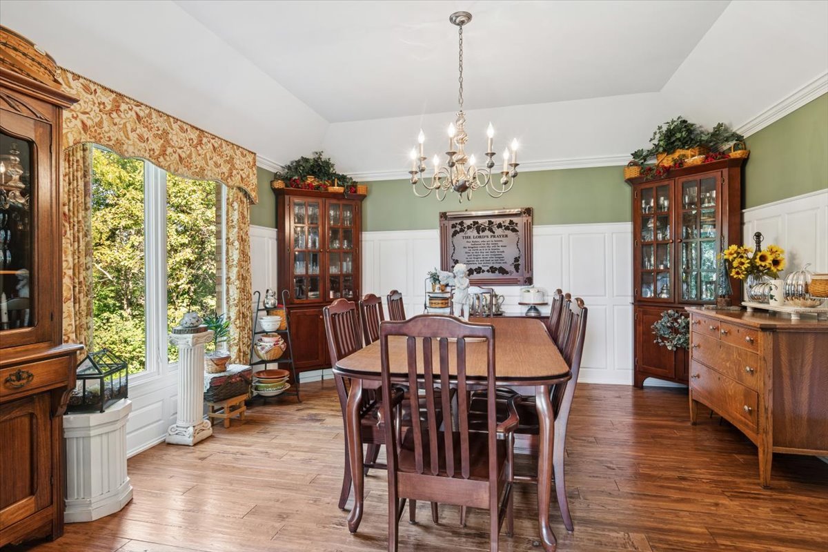 7 Iroquois Court, Oswego, IL 60543