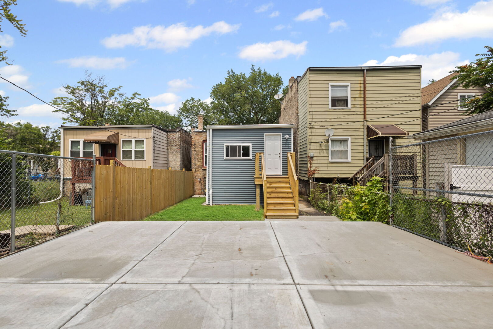 4025 W Adams Street, Chicago, IL 60624