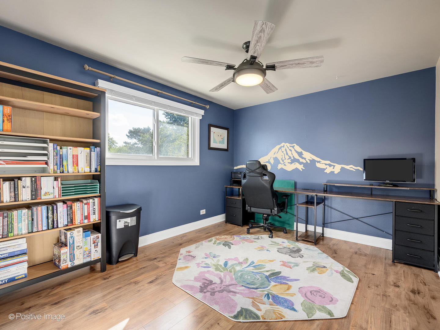 2011 Lancaster Lane, Wheaton, IL 60189