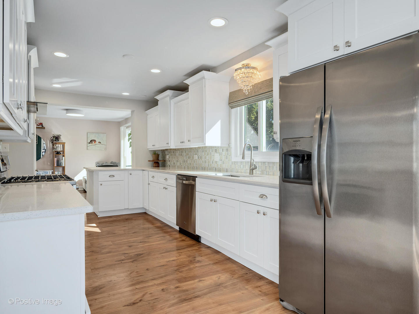 2011 Lancaster Lane, Wheaton, IL 60189