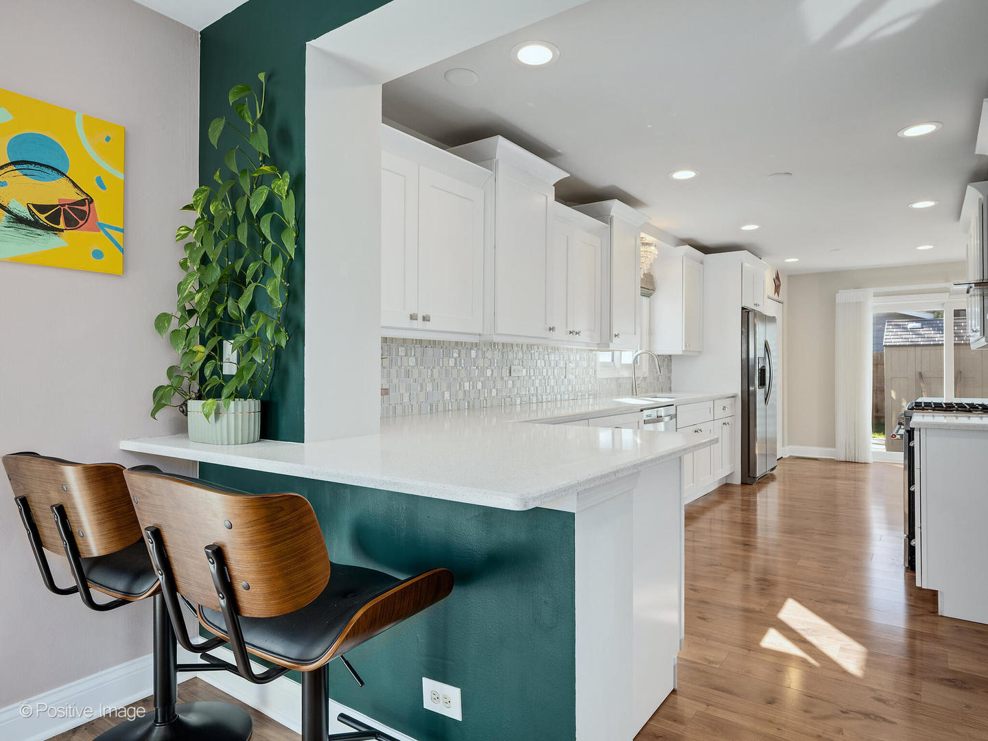 2011 Lancaster Lane, Wheaton, IL 60189