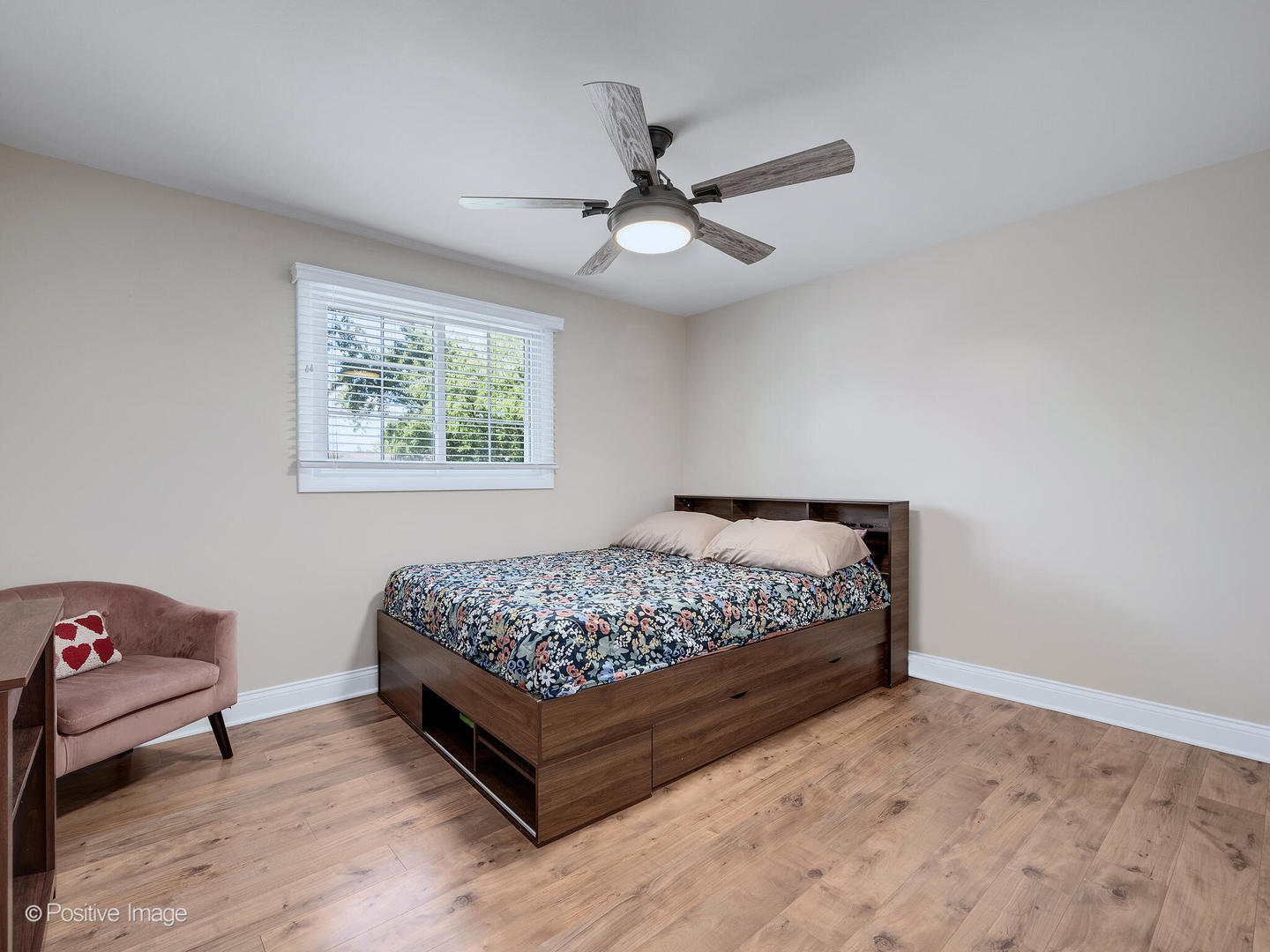 2011 Lancaster Lane, Wheaton, IL 60189