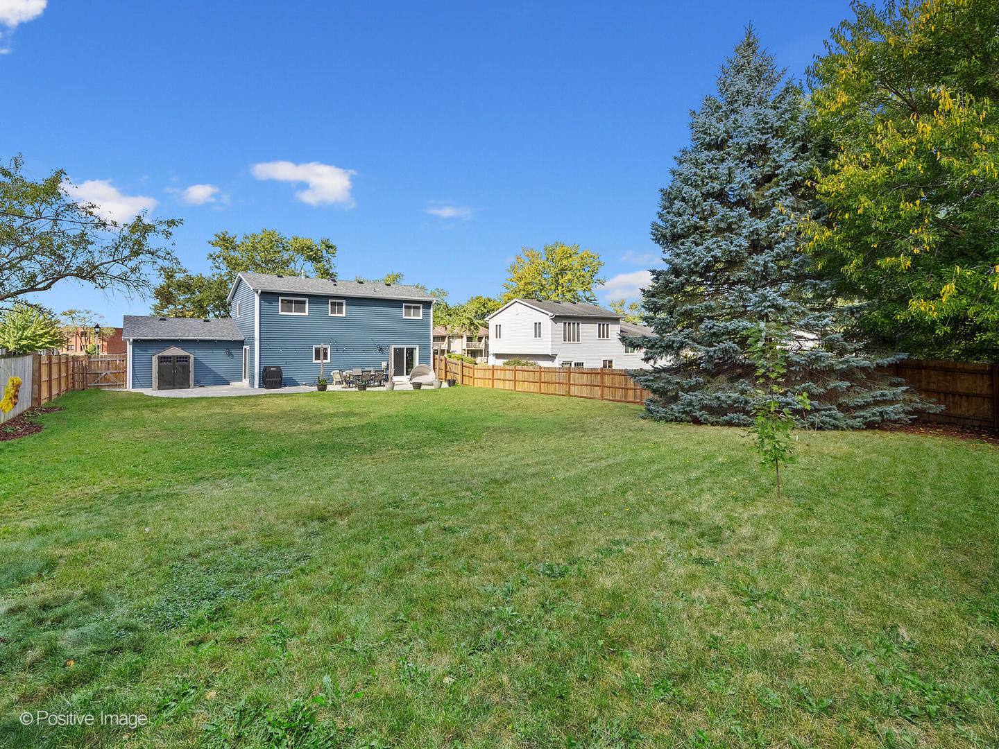 2011 Lancaster Lane, Wheaton, IL 60189