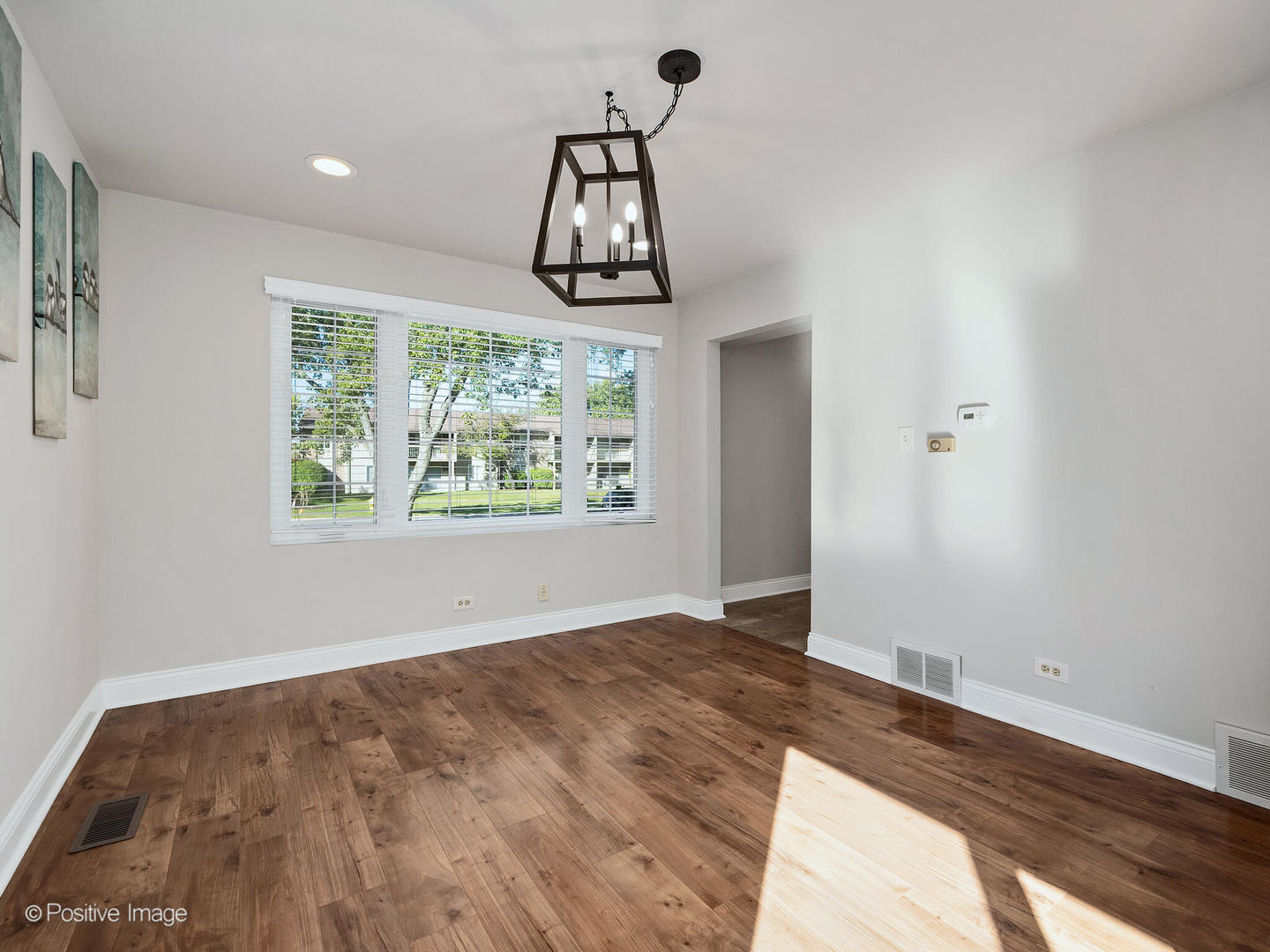 2011 Lancaster Lane, Wheaton, IL 60189