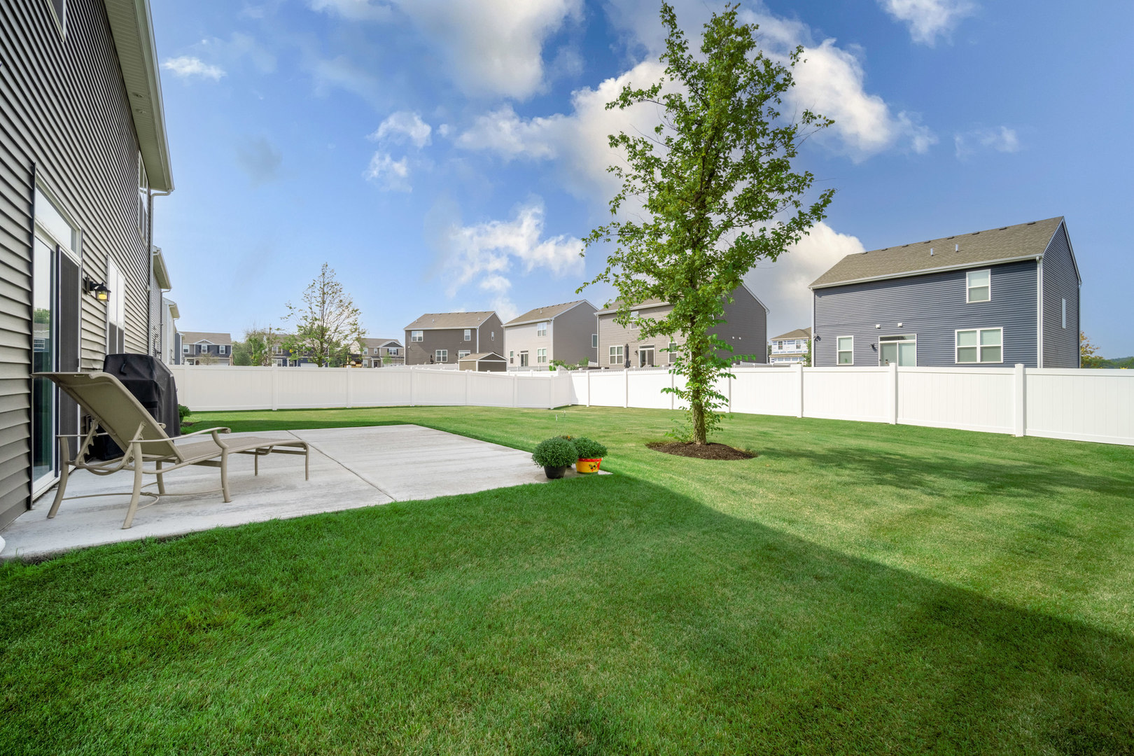 2011 Magnolia Lane, Wonder Lake, IL 60097