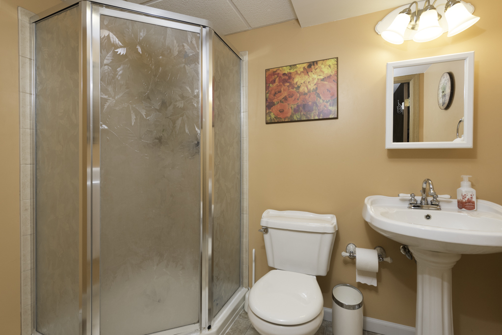 508 Cavin Avenue, Winthrop Harbor, IL 60096