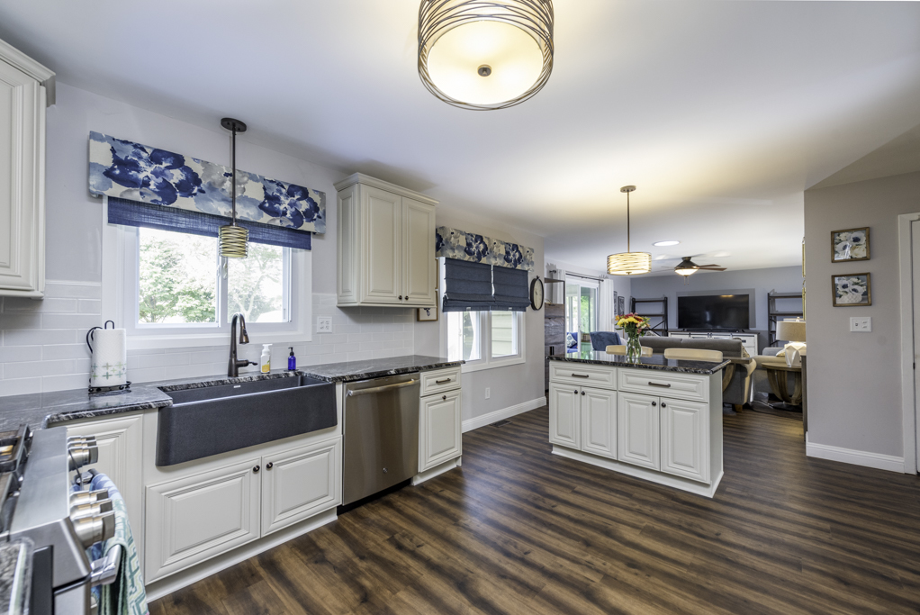 508 Cavin Avenue, Winthrop Harbor, IL 60096