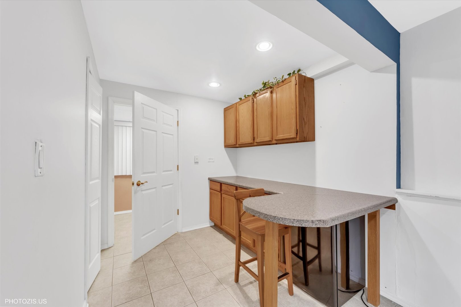 2522 N Chestnut Avenue, Arlington Heights, IL 60004