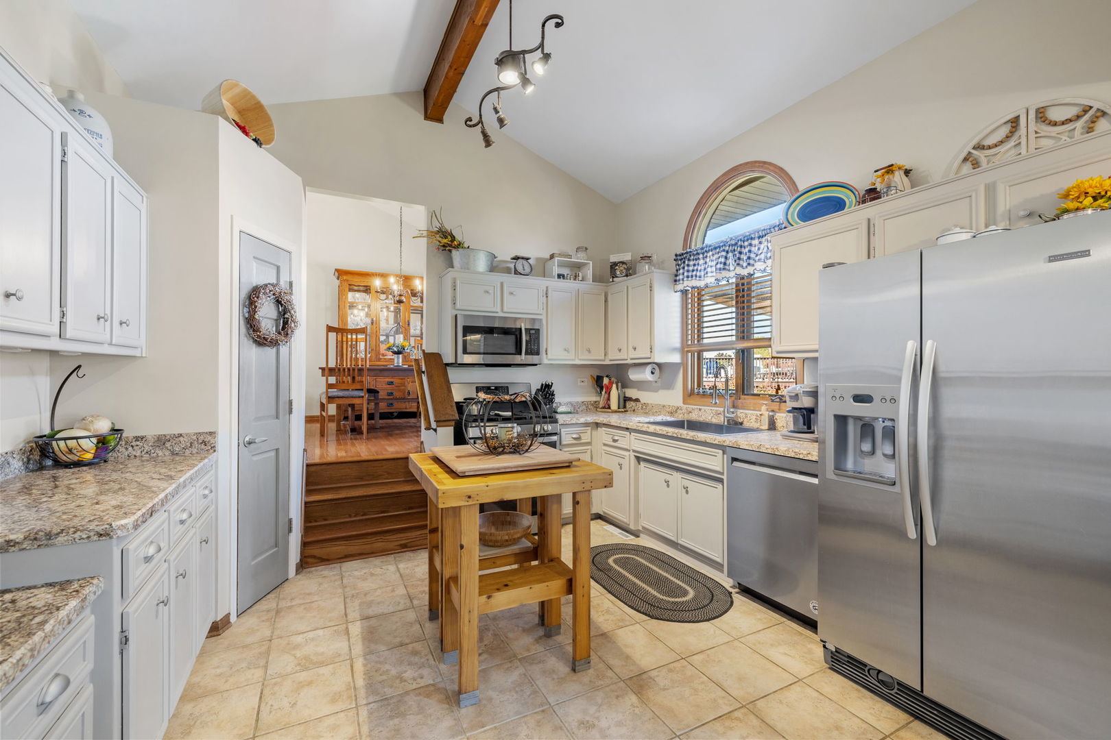 8500 Brookside Glen Drive, Tinley Park, IL 60487