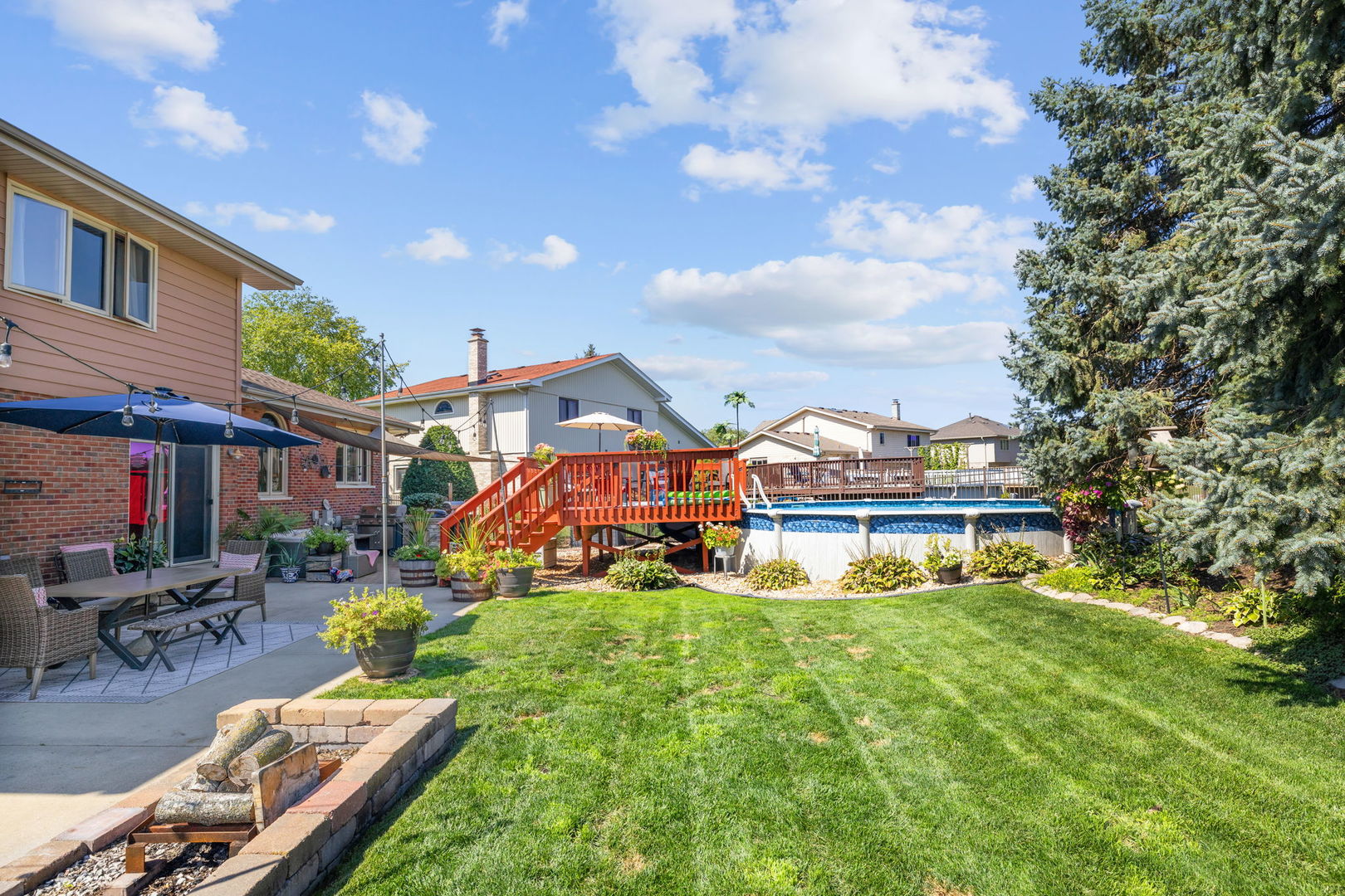 8500 Brookside Glen Drive, Tinley Park, IL 60487