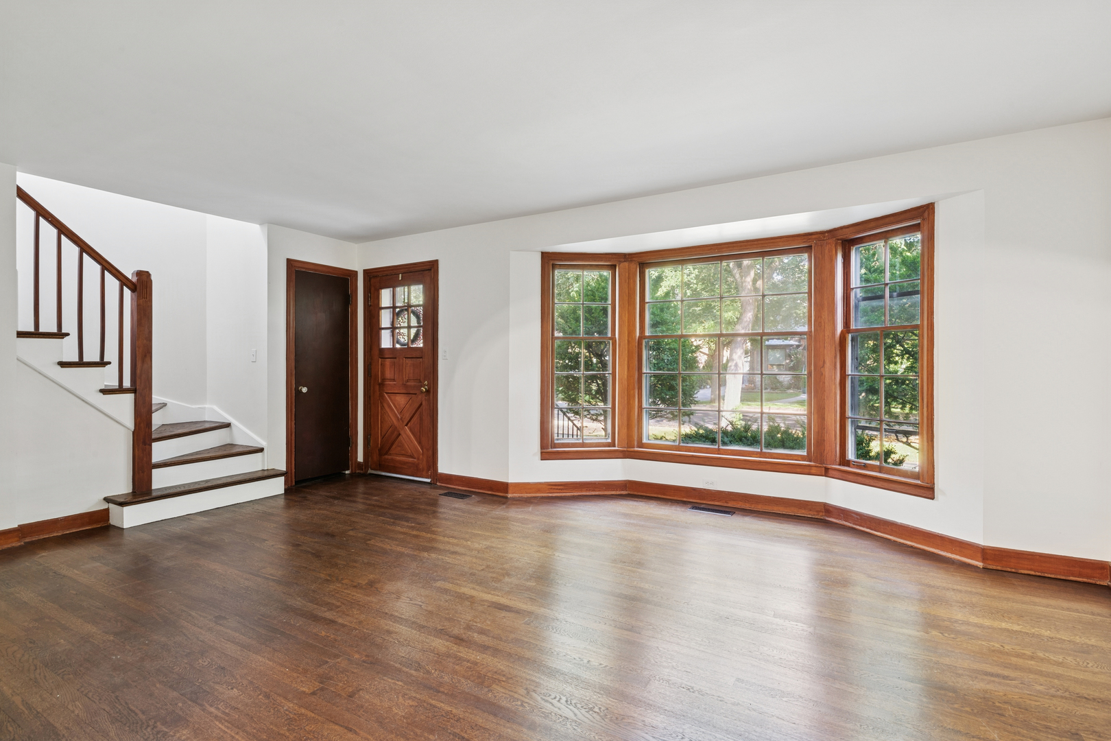 7013 N Monon Avenue, Chicago, IL 60646