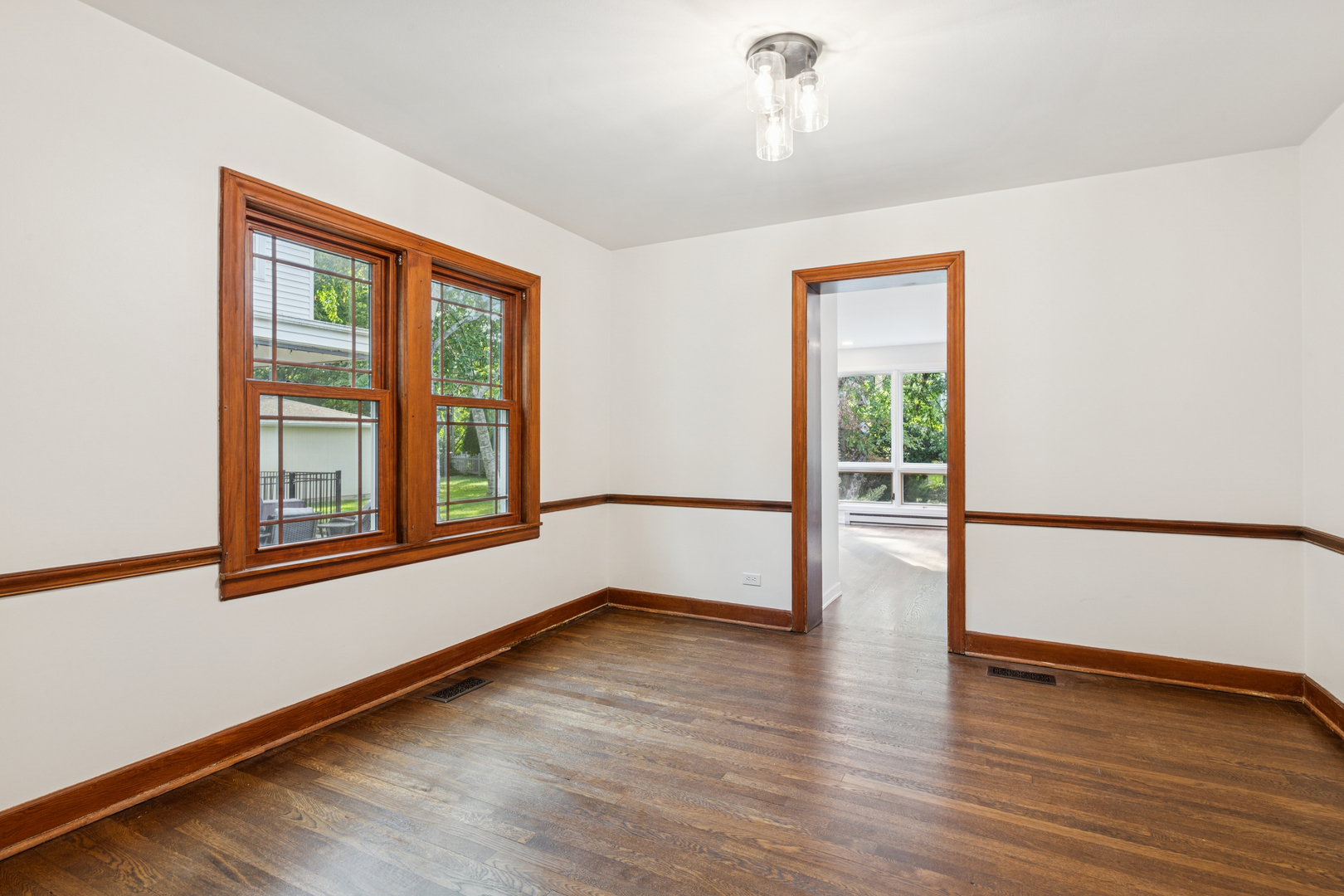 7013 N Monon Avenue, Chicago, IL 60646
